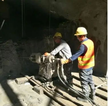 大路镇水下抗分散灌浆料特点 水下不分散注浆料介绍